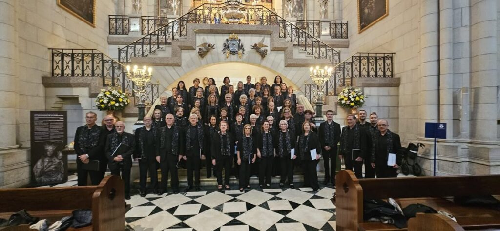 La Coral Cantata del Real Club Victoria ha sido distinguida con la Medalla de Oro de Las Palmas de Gran Canaria por su trayectoria de más de 26 años